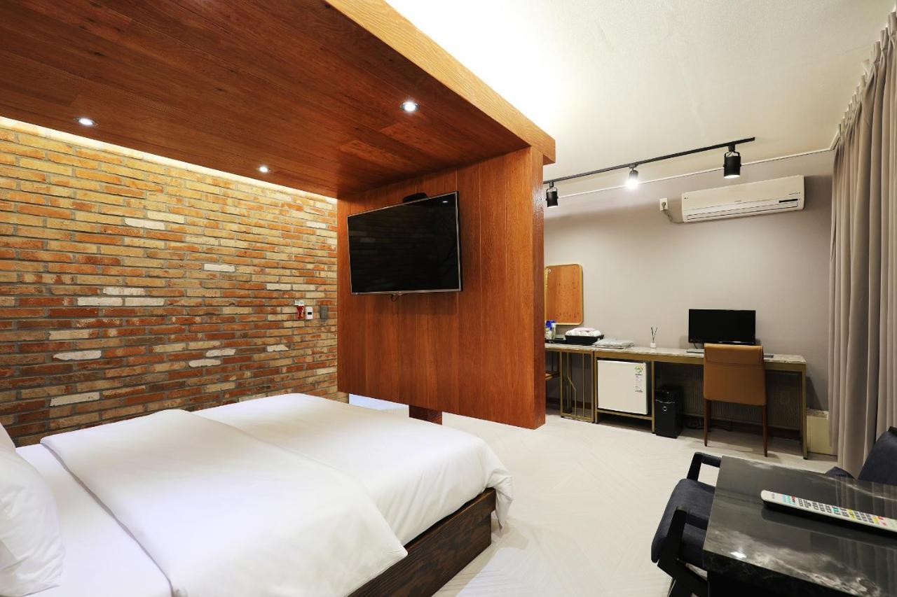 Bellino Hotel Puan Kültér fotó