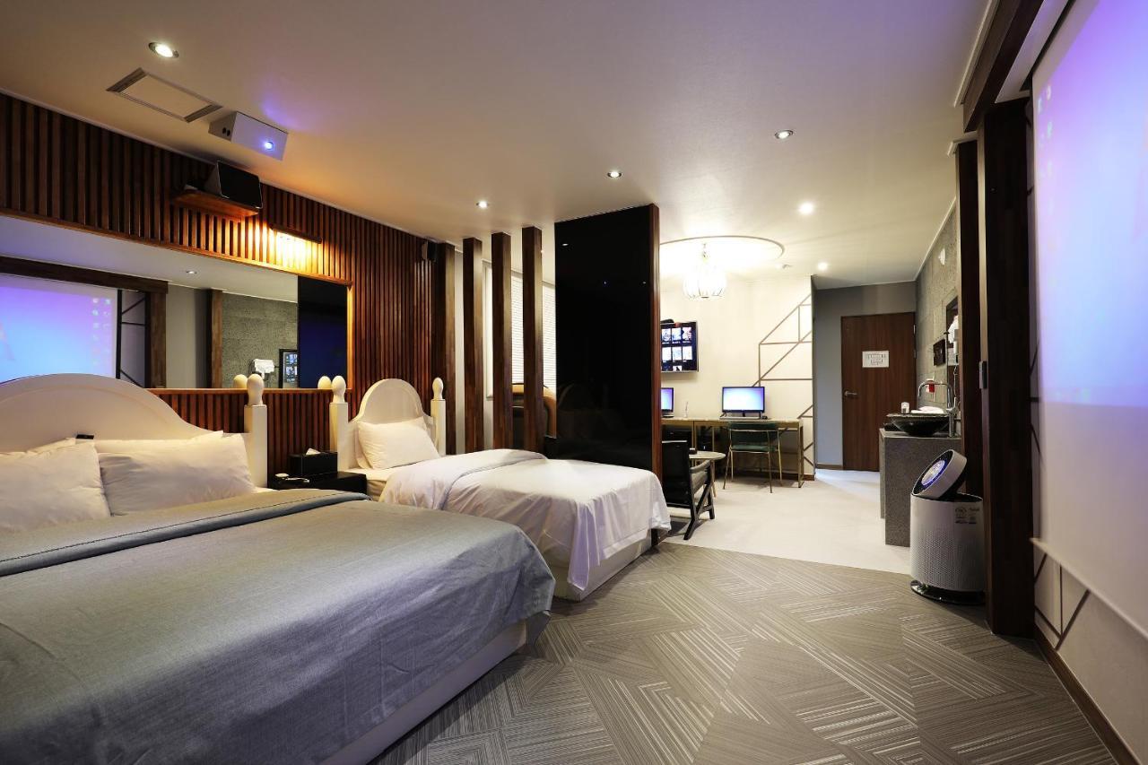 Bellino Hotel Puan Kültér fotó
