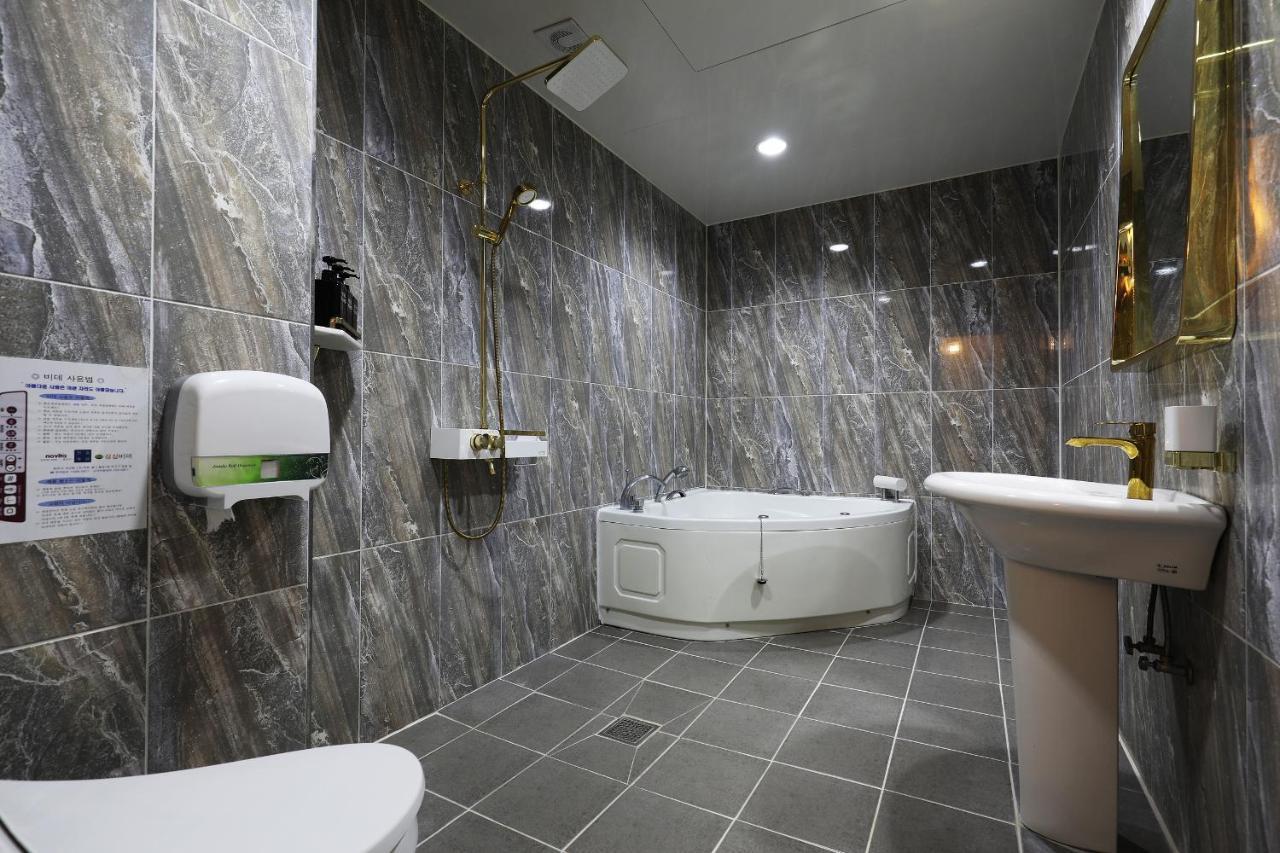 Bellino Hotel Puan Kültér fotó